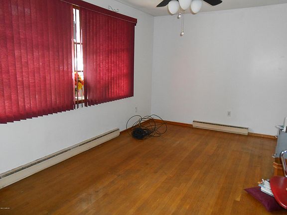 4th image of 1450 Kaiser Ave S