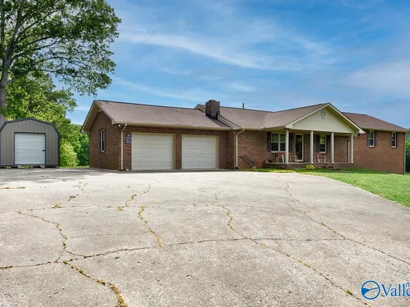 7 Cemetery Rd, Fayetteville, TN 37334