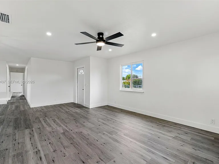 1867 NW 8th Ave — Photo 10