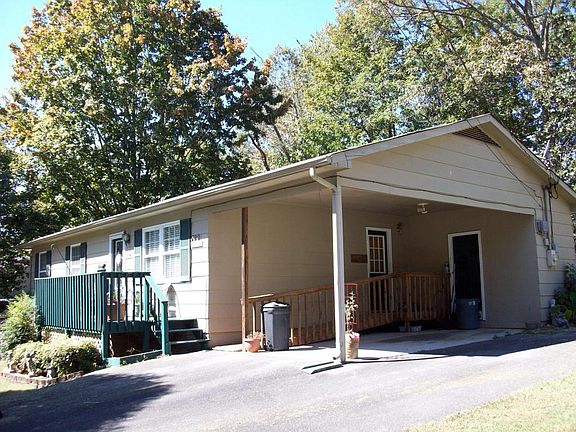 2nd image of 818 Houston Dr