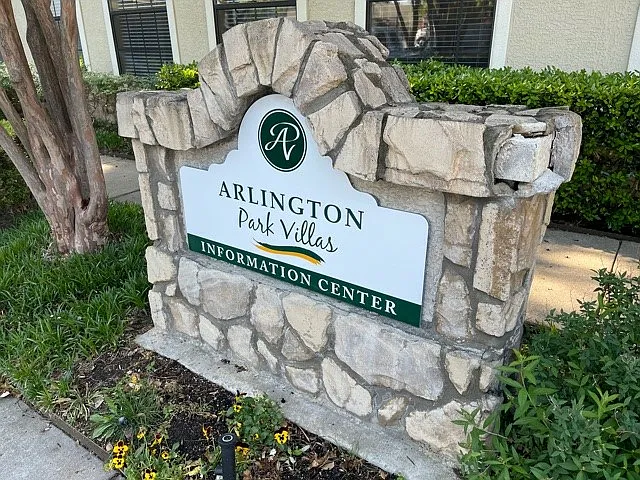 Arlington Park Villas — Photo 1