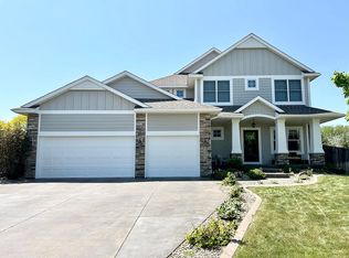 15308 Valley View Dr, Savage, MN 55378