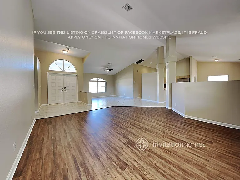 7062 Saint Clair Ct — Photo 3