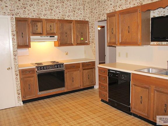 5th image of 1100 Palm Valley Dr E