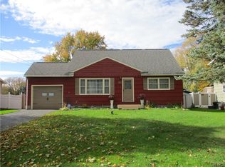 102 Sagamore Dr S, Liverpool, NY 13090