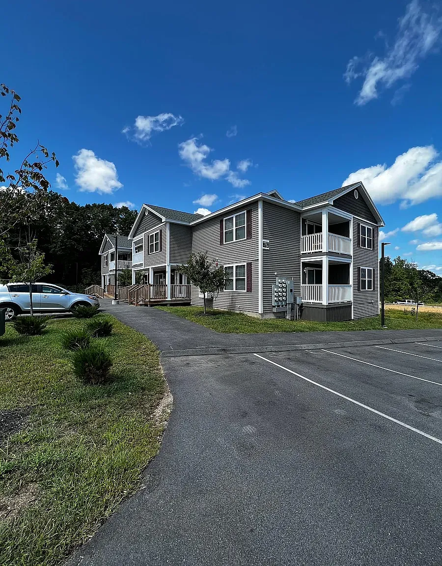 Sanford Pointe — Photo 2