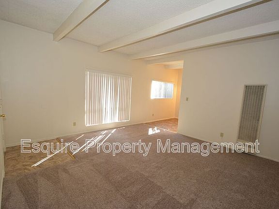 5th image of 2050 N Ventura Rd APT 4