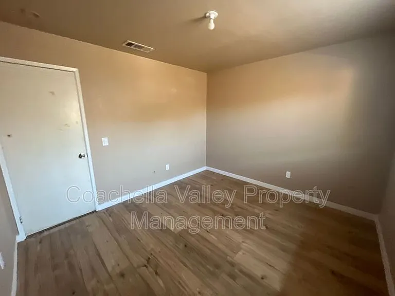32934 Rancho Vista Dr #4 — Photo 10