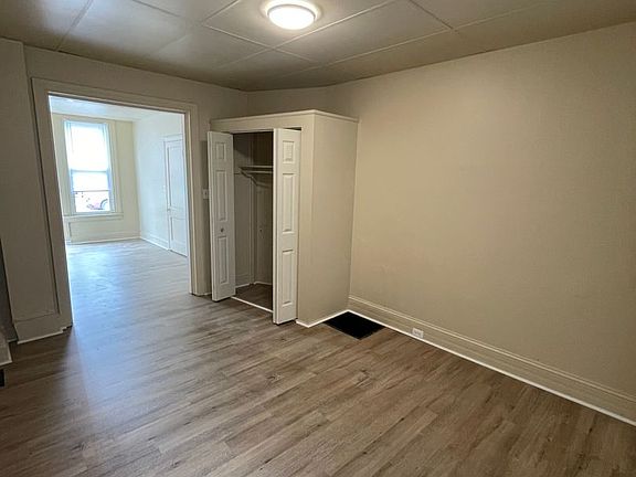 4th image of 22 E Jackson St APT 1