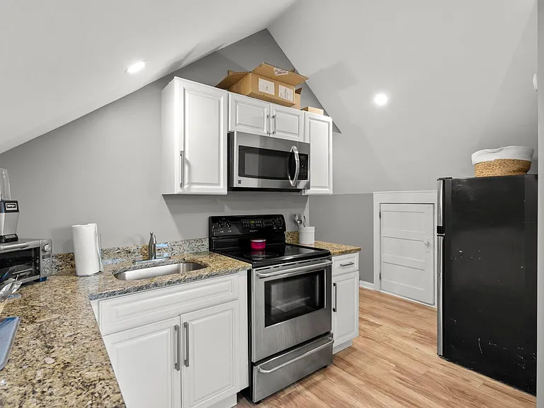 143 Washington Cir #3 — Photo 23