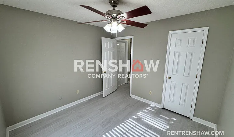 6954 Luxor Ln — Photo 5