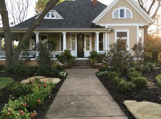 1121 W Main St, Waxahachie, TX 75165
