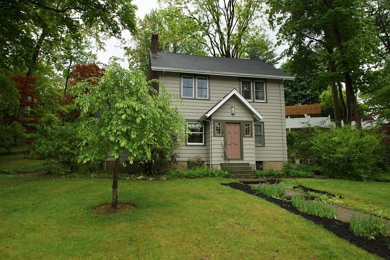 1st image of 174 Westville Ave