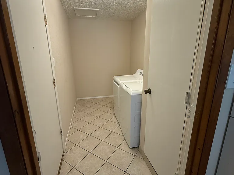 3428 Race St — Photo 6