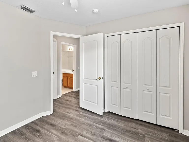 11111 Lakeside Vista Dr — Photo 34