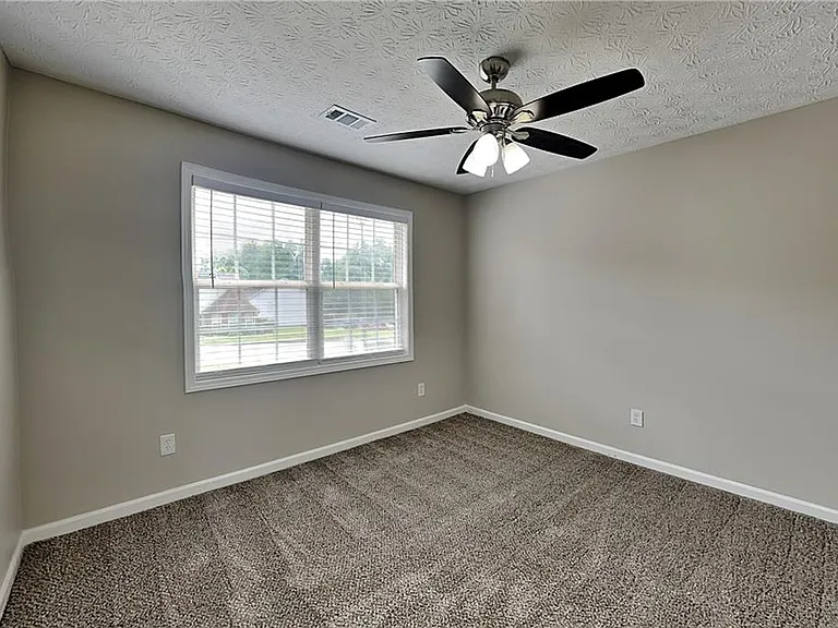 658 Castlebrooke Way — Photo 12