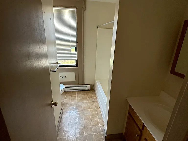 279 Main St #8 — Photo 9
