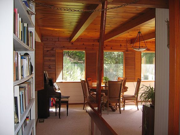 DiningRoom1