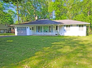 83 Black Walnut Dr, Rochester, NY 14615