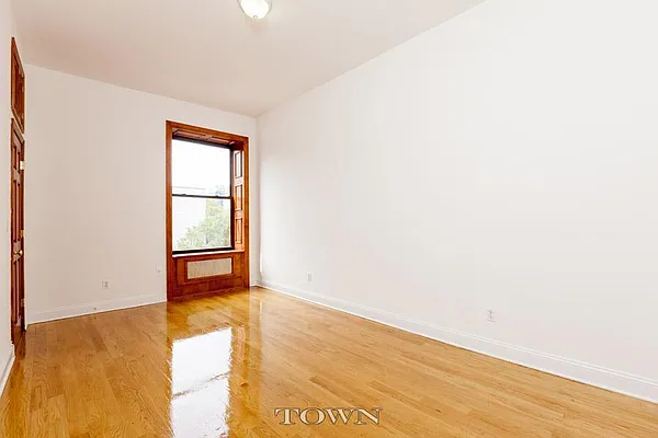 Rented by Town Residential | media 10