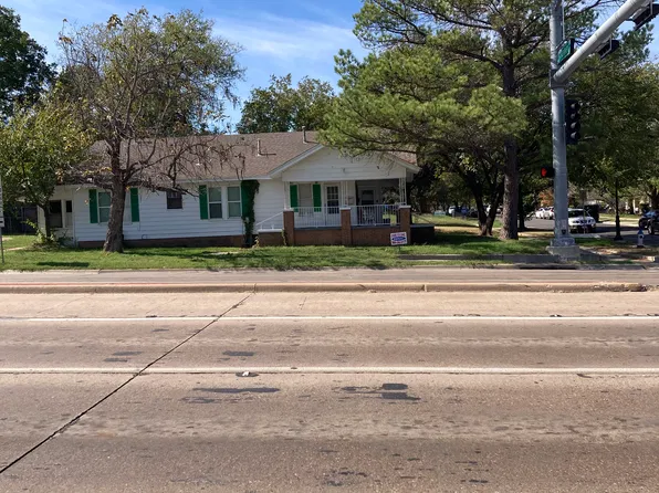 501 W Parkway St #2, Denton, TX 76201
