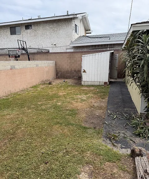 25044 3/4 Oak St — Photo 29