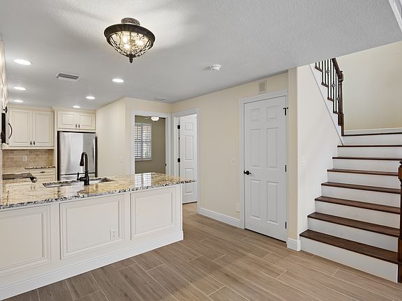 5th image of 1642 Burgos Dr #0