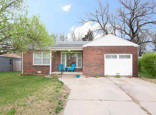 711 Prairie Park Rd, Wichita, KS 67218
