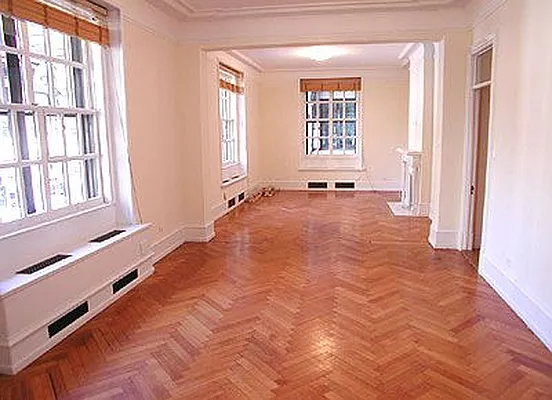 Rented by Verdi Square Realty | media 1