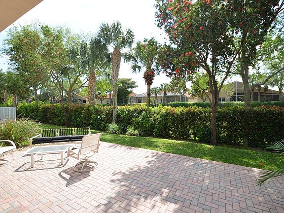4th image of 6610 Maggiore Dr