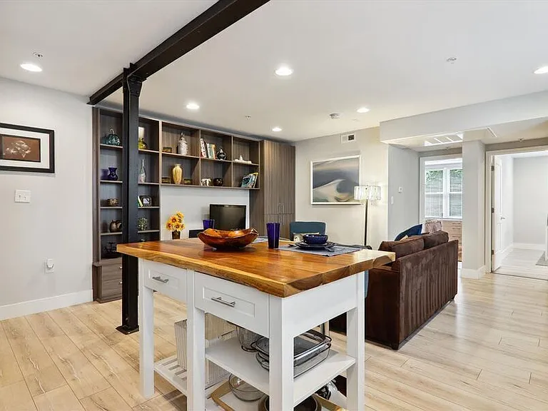 5024 9th St NW #203 — Photo 36