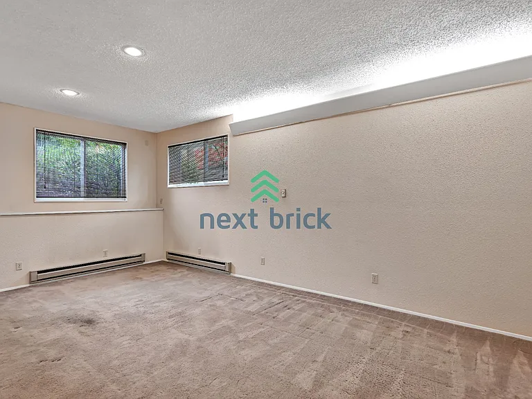 10916 166th Pl NE — Photo 14
