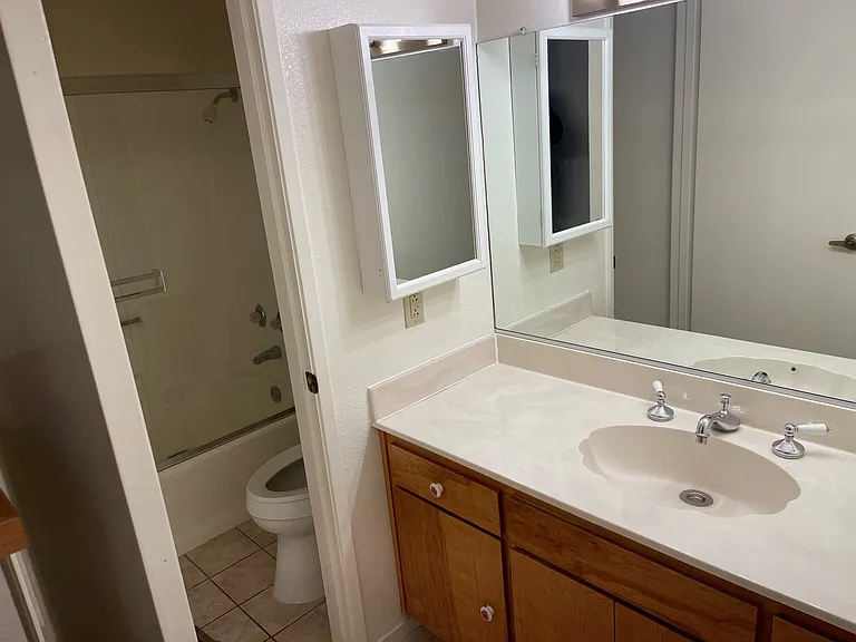 109 Marina Dr S — Photo 8