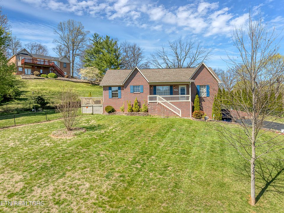 1st image of 1580 Pin Oak Dr