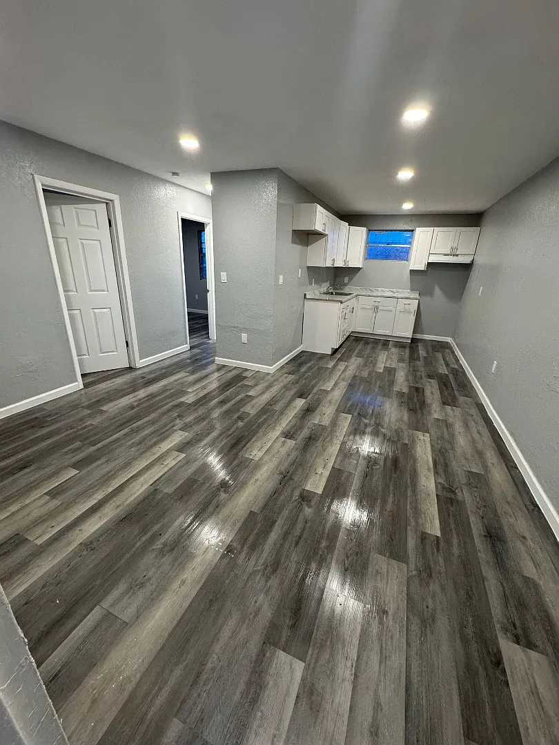 699 SW 6th St - Unit 3 — Photo 1