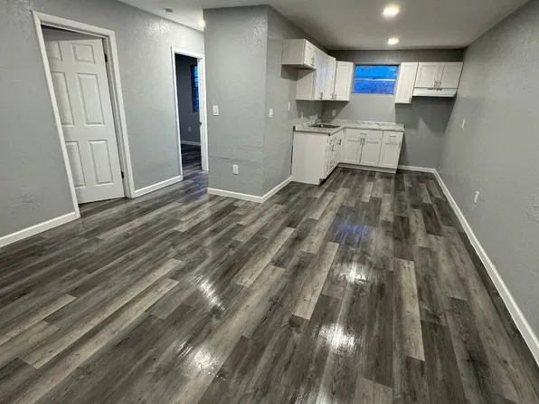 699 SW 6th St APT 3, Belle Glade, FL 33430