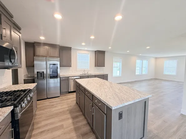 23737 W Lakepoint Dr #148, Channahon, IL 60410
