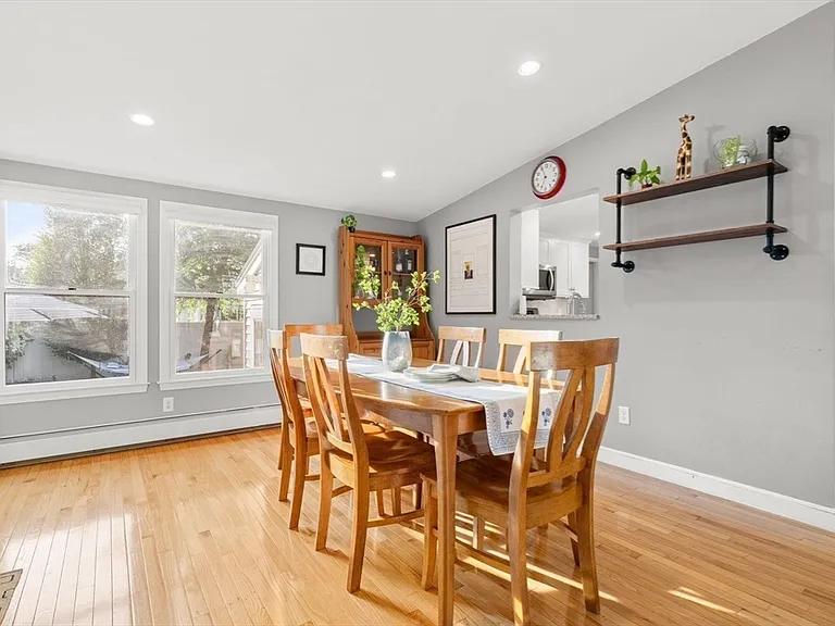 15 University Rd — Photo 6
