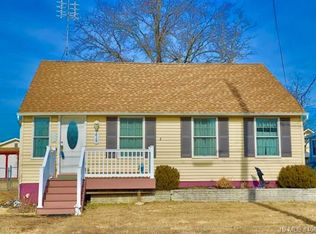 619 E Bayview Ave, Ocean Gate, NJ