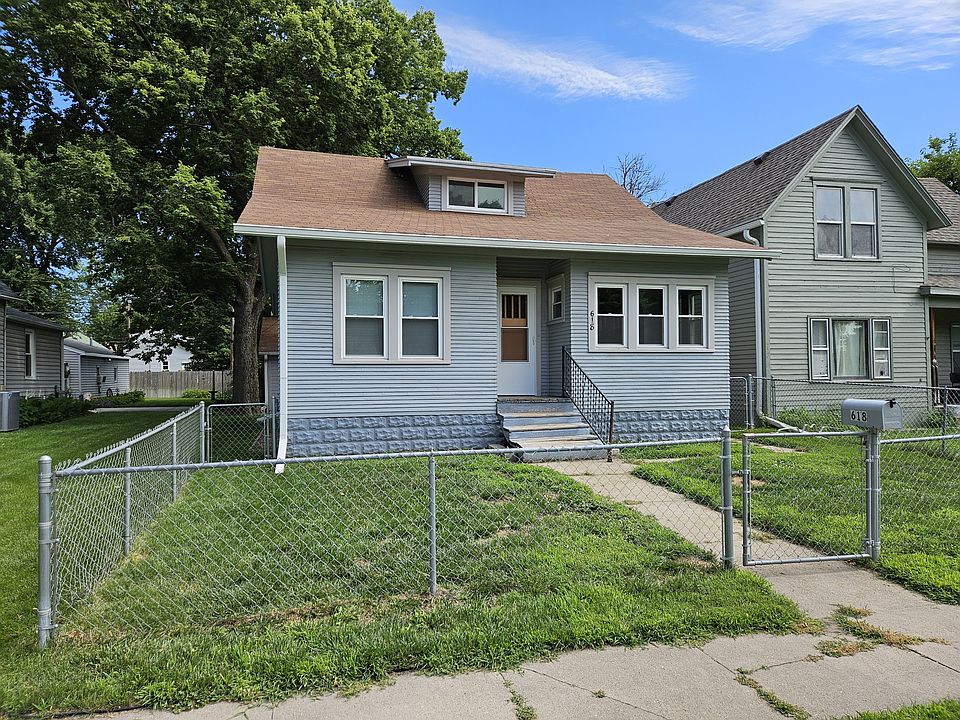 1st image of 618 W Military Ave