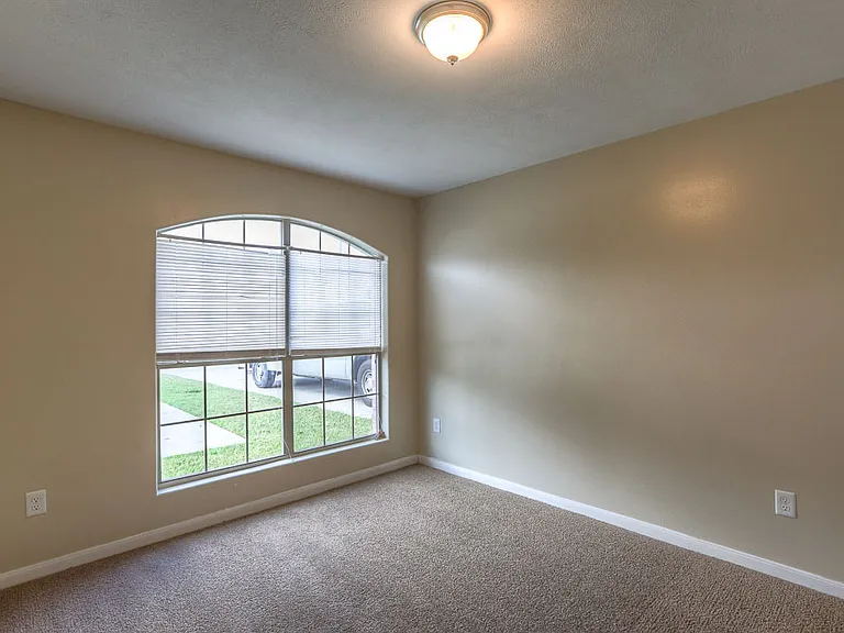 10606 Pine Landing Dr #A — Photo 5
