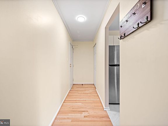 4th image of 2864 Dover Ln APT 203