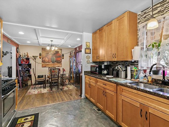 4th image of 10609 S Indiana Ave