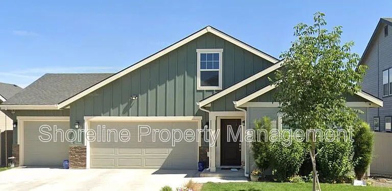 19304 Geneva Way — Photo 1