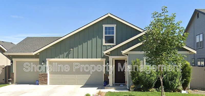 1st image of 19304 Geneva Way
