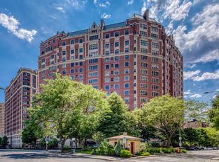3800 N Lake Shore Dr #2A, Chicago, IL 60613