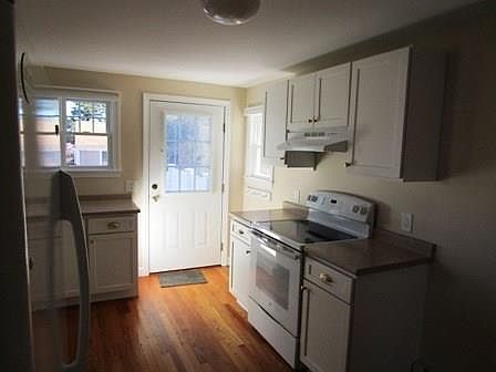 4th image of 1 Fairbanks Ave #1