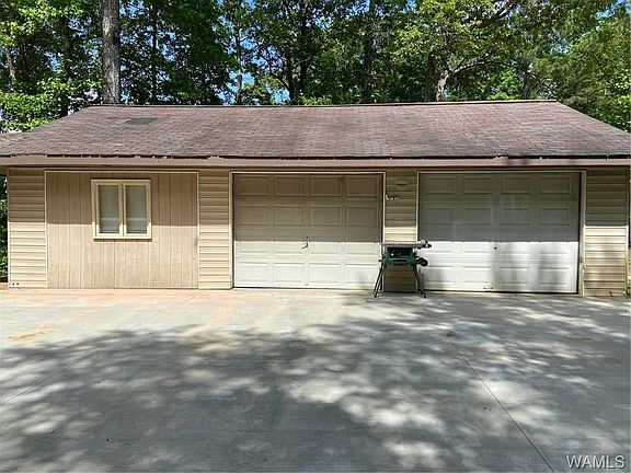 3rd image of 13582 Simmons Dr