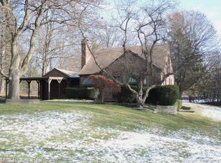 16742 Rougeway St, Livonia, MI 48154