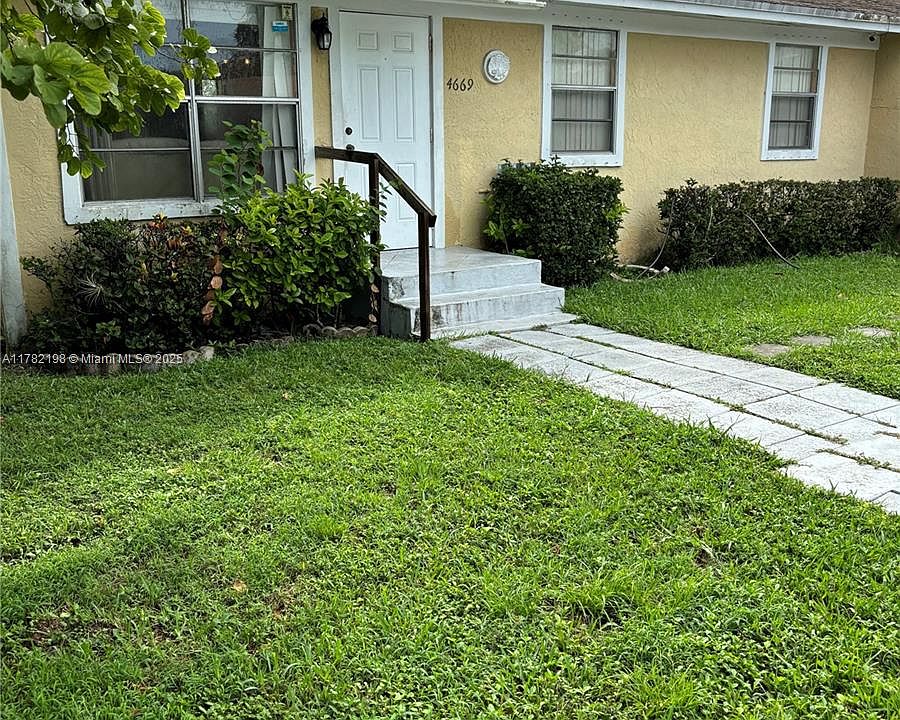 1st image of 4669 Martha Louise Dr